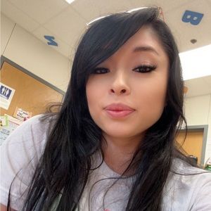 Meet your Posher, Kassandra